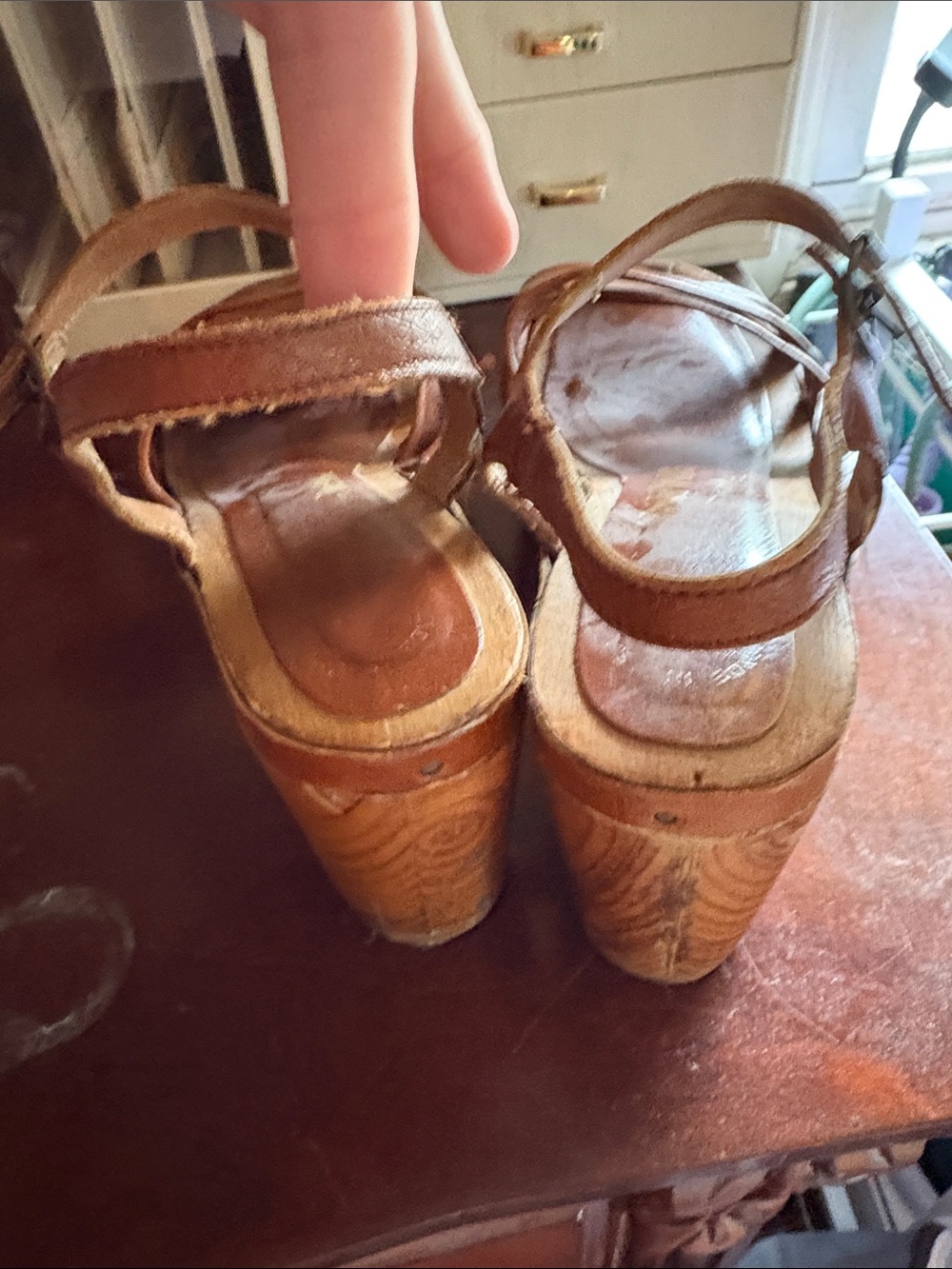 1970s Woodworks by Thom McaAn Thom McAn Brown Leather Wood-Effect Wedge Sandals - Picture 14 of 16